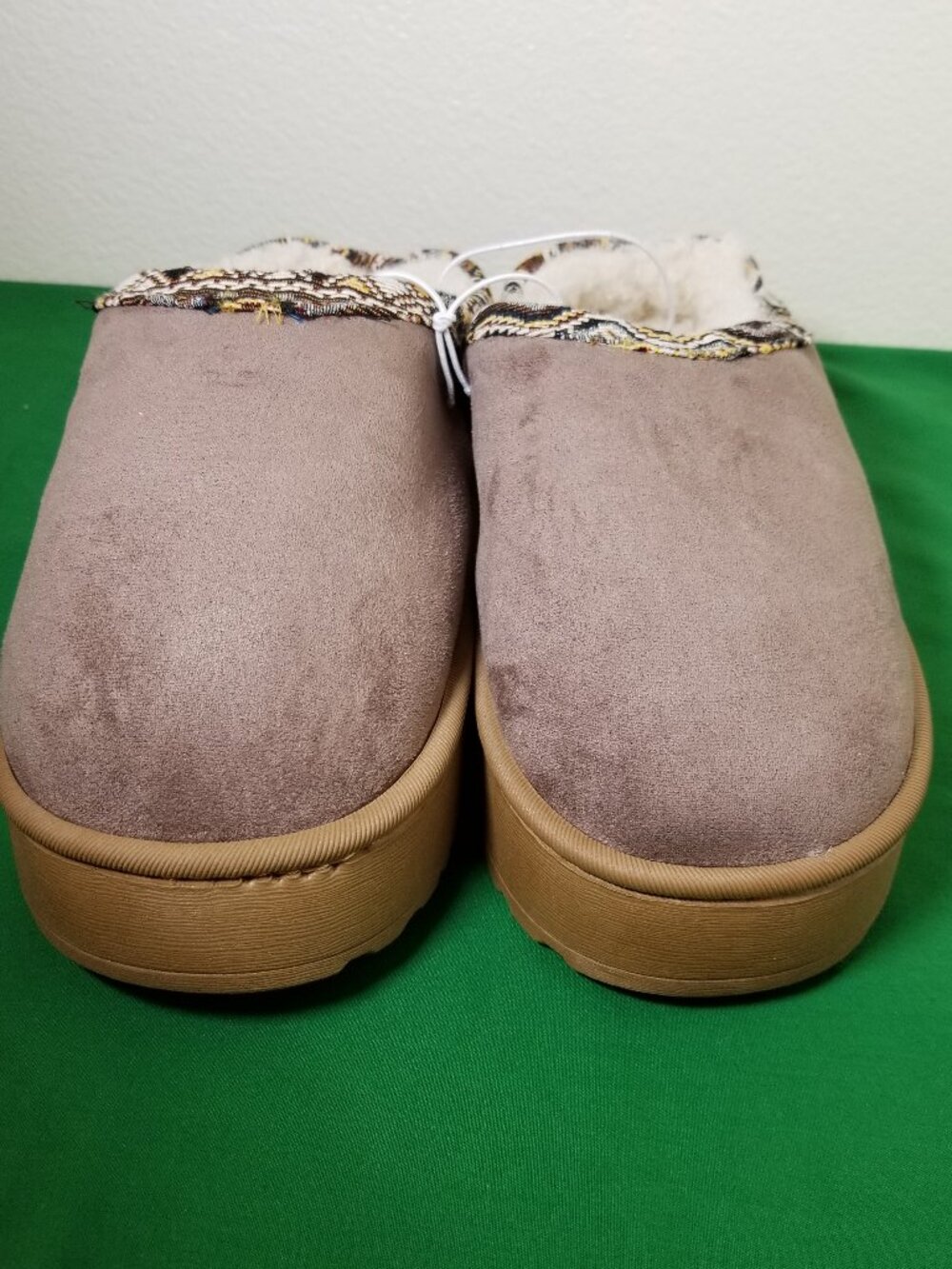 White Mountain‎ Womens M 7/8 Brown Suede Slip-On Slippers Faux Fur Lined New